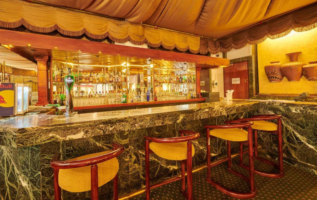 The Galadari Hotel Коломбо Екстериор снимка